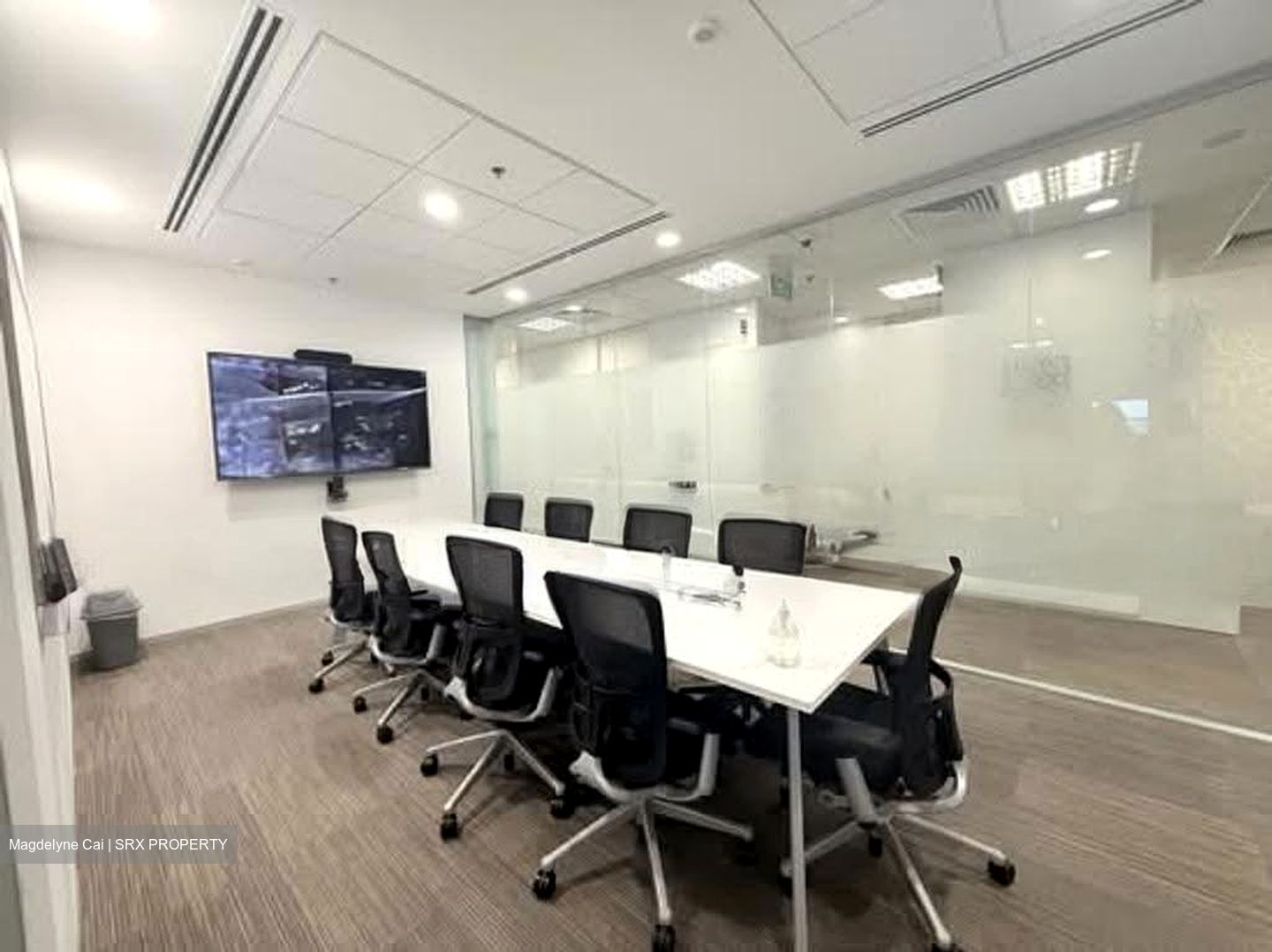 The Metropolis (D5), Office #639832181